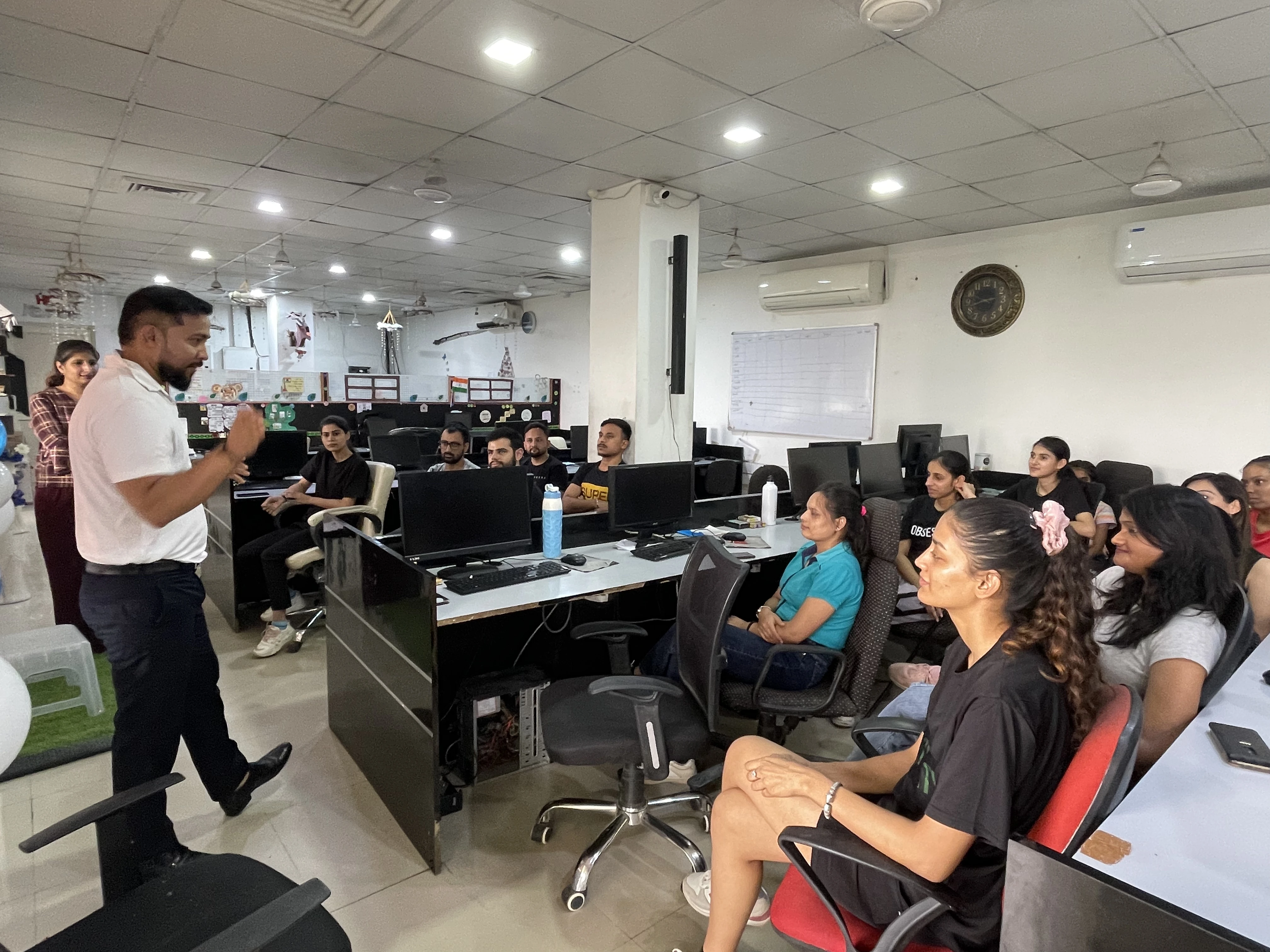Weekly mentor check-ins